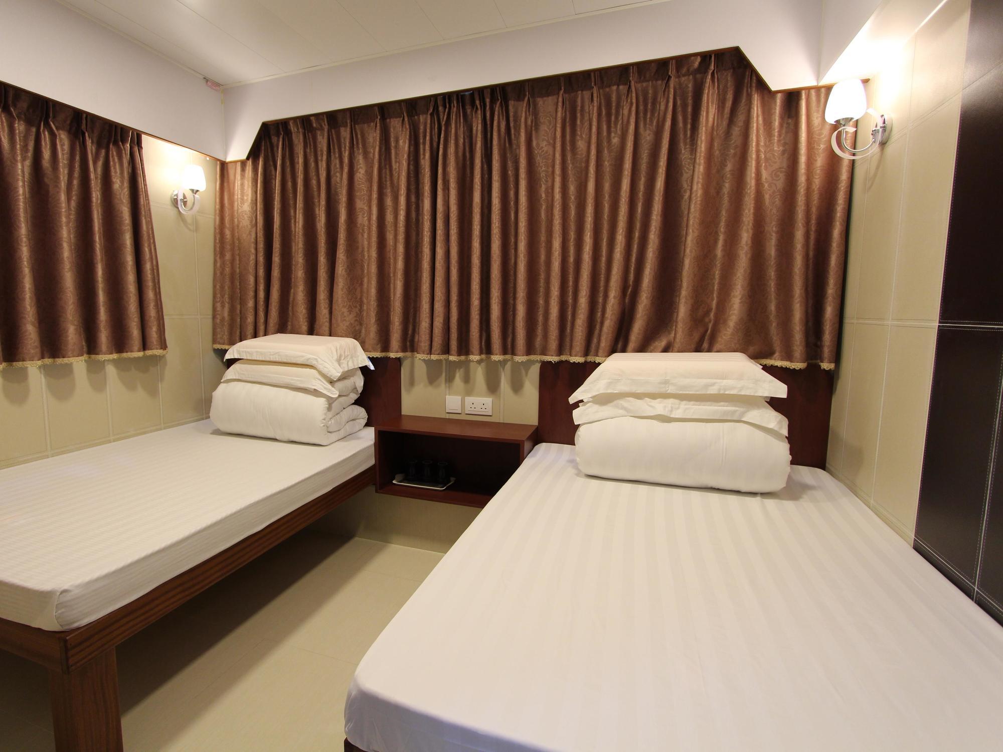 Prince Hotel Гонконг Экстерьер фото