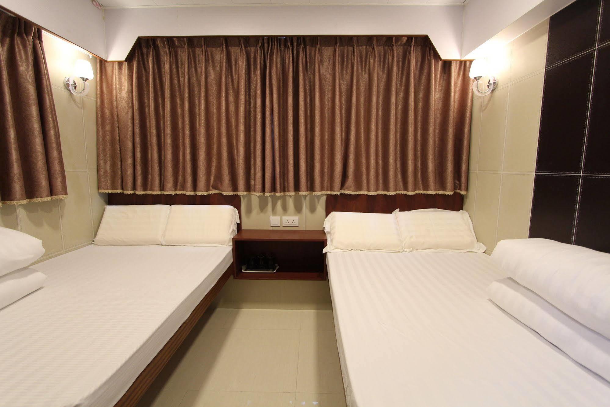 Prince Hotel Гонконг Экстерьер фото